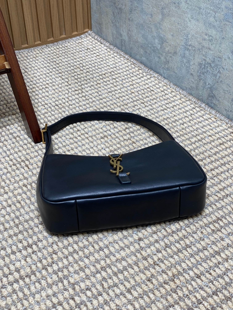 Y51 hobo bags
